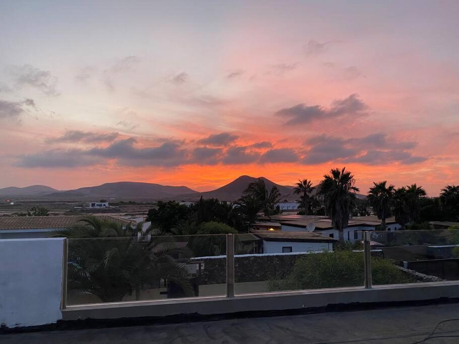 Orange House, Surf&Yoga Lajares Villa Exteriör bild