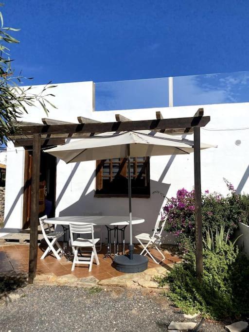 Orange House, Surf&Yoga Lajares Villa Exteriör bild